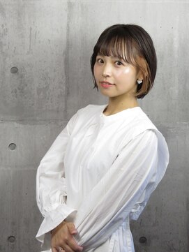 イルスティーロ(iLL_steeLo) <iLL_steeLo>イヤリングカラーボブスタイル