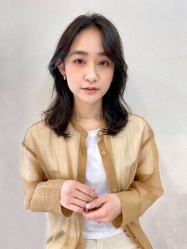 レイラバイアフロート 吉祥寺(Lila by afloat) センターパート/韓国ヘア/レイヤー/グレージュカラー