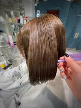 ユー(juu.) olive beige