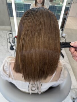 ロンドルーチェ 心斎橋(Lond luce) ダークアッシュ/ミディアムレイヤーカット［髪質改善/縮毛矯正］