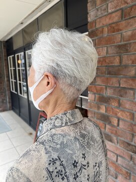 トータルビューティ ジェム バイ ヘアタイム(TOTAL BEAUTY gem by HAIR TIME) ミセス 白髪ショート