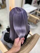 カリーナ(CARINA)&nbsp;ホワイト/ラベンダー艶髪