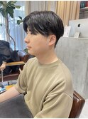 スーツ短髪ツーブロック束感モテる黒髪シークレットパーマ流行