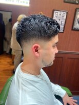 ブロートーキョー 有楽町店(Bro Tokyo)&nbsp;ミドルローナチュラルスキンフェード