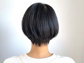 アトリエ ティーポ(Atelier Tipo)の写真/女性らしい丸みでナチュラルなショートヘアならアトリエティーポへお越しください！