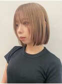 ブリーチなしダブルカラーピンクベージュミディアムボブ30代