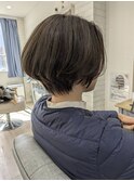 年代問わず人気なショートボブ×カーキブルー◇