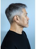 ２ブロック刈り上げ大人男性ショート
