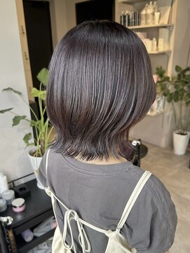 ディーエックス スリー(Dxxxx III) 外はねボブ REI