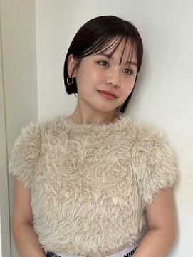 ローネス(LONESS) 切りっぱなしボブ ミニボブ 耳かけボブ ぷつっとボブ 暖色