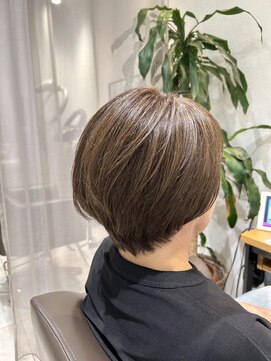 ウルバイサナンド(ULu by Sanando) ショートボブ/ショート/ボブ/くせ毛を活かす