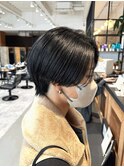 ハンサムショート 小顔カット グレージュ 透明感カラー