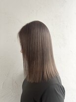 マスカリ(muscali)&nbsp;ハイライト/ダークアッシュ似合わせカットミディアムレイヤーe75