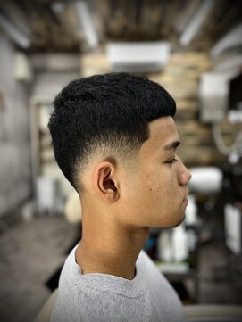 ディグイットバーバーショップ(Dig it !! BARBER SHOP) ローフェード