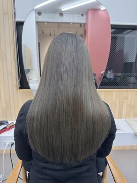 スト 静岡鷹匠(sto) 着物ヘア/ダークアッシュ/ミディアムレイヤーカット/静岡鷹匠