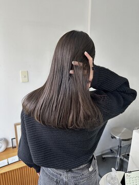 ディッシィ 立川(D'ICI) グレージュカラー