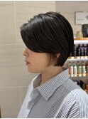 前下がりショートボブ × フェイスレイヤー × インナーカラー