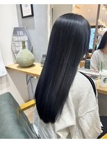 グラッド ナチュラル ヘアー(glad NATURAL HAIR) ブルーブラックの艶感ロング
