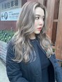 ケリーズグリーン(Kelly's Green)&nbsp;ハイライトバレイヤージュのスタイルです^ ^