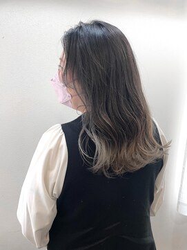 シェノン 西梅田(CHAINON) 似合わせカット/ツートンカラー/デザインカラー/グラデーション