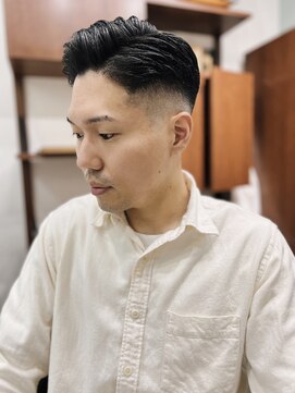 フォーコーナーズカットショップフェイビーズ 名古屋西(FourCornersCutShop favey's) フェード　スキンフェード　刈り上げ　バーバースタイル