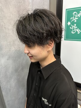 グラフィーサッポロ(Graphy sapporo) 10代　20代　メンズヘア　波巻き　ツイスパ　マッシュ　刈り上げ