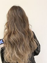 グッドフェローズ ミナミホリエ(GoodFellas minamihorie)&nbsp;ナチュラルミルクティーバレイヤージュ♪