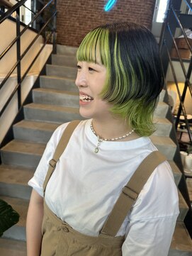 if ネオングリーン/ブラック/インナーカラー/ウルフカット