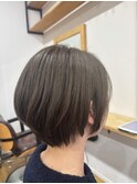 ナチュラルショート×アッシュベージュ