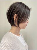 ハイライト白髪ぼかしダブルカラーインナーカラーショートボブ