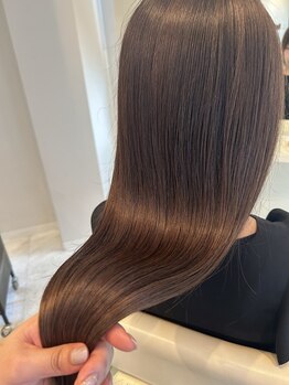 リゾートサロン オット(otto)の写真/《oggi otto》取り扱いサロン♪オーガニックトリートメントで髪の内側から髪質改善。髪に最高級の美容液を