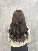 オリーブベージュカラー