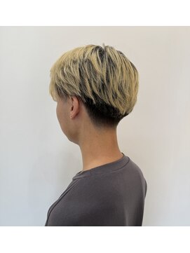 グランデュールオム(GRANDEUR HOMME) テーパーフェード フェザーショート