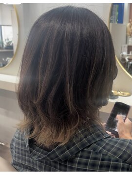 アオ 花咲町(a-o) 大人抜け感裾カラー♪