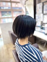 トレセッテ(tre sette)&nbsp;丸みと動きを出すショートボブスタイル