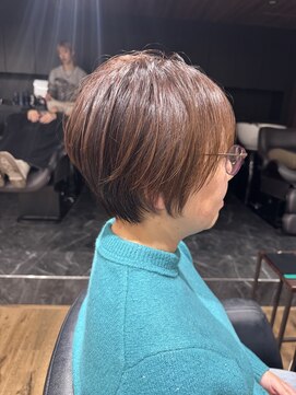 ハピネス クローバー 八木店(Happiness CLOVER) 丸みくびれショート　白髪ぼかし　ベージュブラウン　大和八木