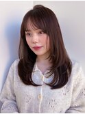 ミディアム/レイヤーカット/顔周りカット/ベージュ/透明感カラー