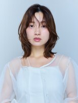 ビィシャイン 滝野店&nbsp;顔まわりレイヤーで魅せるくびれミディ