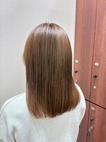 アクセ ひし形シルエットミルクティーベージュモテ髪簡単スタイリング