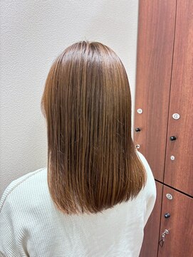 アクセ ひし形シルエットミルクティーベージュモテ髪簡単スタイリング