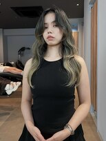 リリー バイ アオ(Lilly by AO)&nbsp;グレージュのバレイヤージュカラー