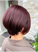 透明感たっぷりカシスカラー×大人ショート