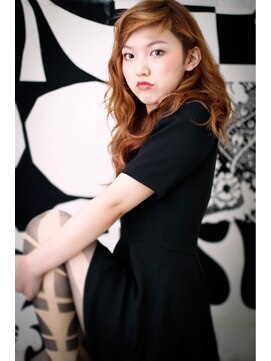 エイト(salon 8) ☆8ロング×ラフウェーブ☆