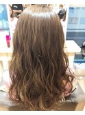 フォギーグレージュ