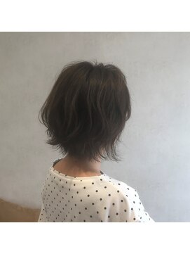 ライフ ウィズ ヘア(LIFE with HAIR) 透け感グレイッシュボブ