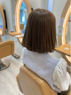 アドラーブル けやき通り店(adorable) ブリーチなし【ミルクティカラー】10代20代