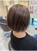 カラー×ハイライトショートボブ