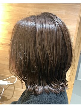 ジーク(SieG) 切りっぱなしくびれボブ