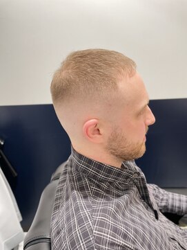 リバティシェアバーバー 銀座(LIBERTY SHARE BARBER) スキンフェード〈銀座〉理容室