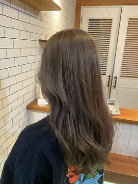 オーブ ヘアー リリー 博多2号店(AUBE HAIR lily) スモーキーグレージュ
